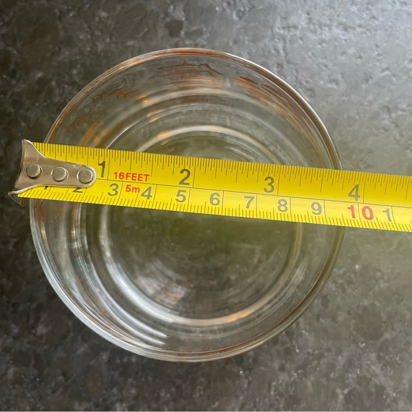 Round clear glass trinket jar with a lid, adorned with gold Asian symbols - Picture 6 of 9